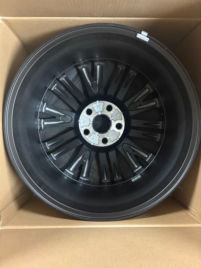 【新車外し】トヨタヤリスクロスZ18インチホイール1本
