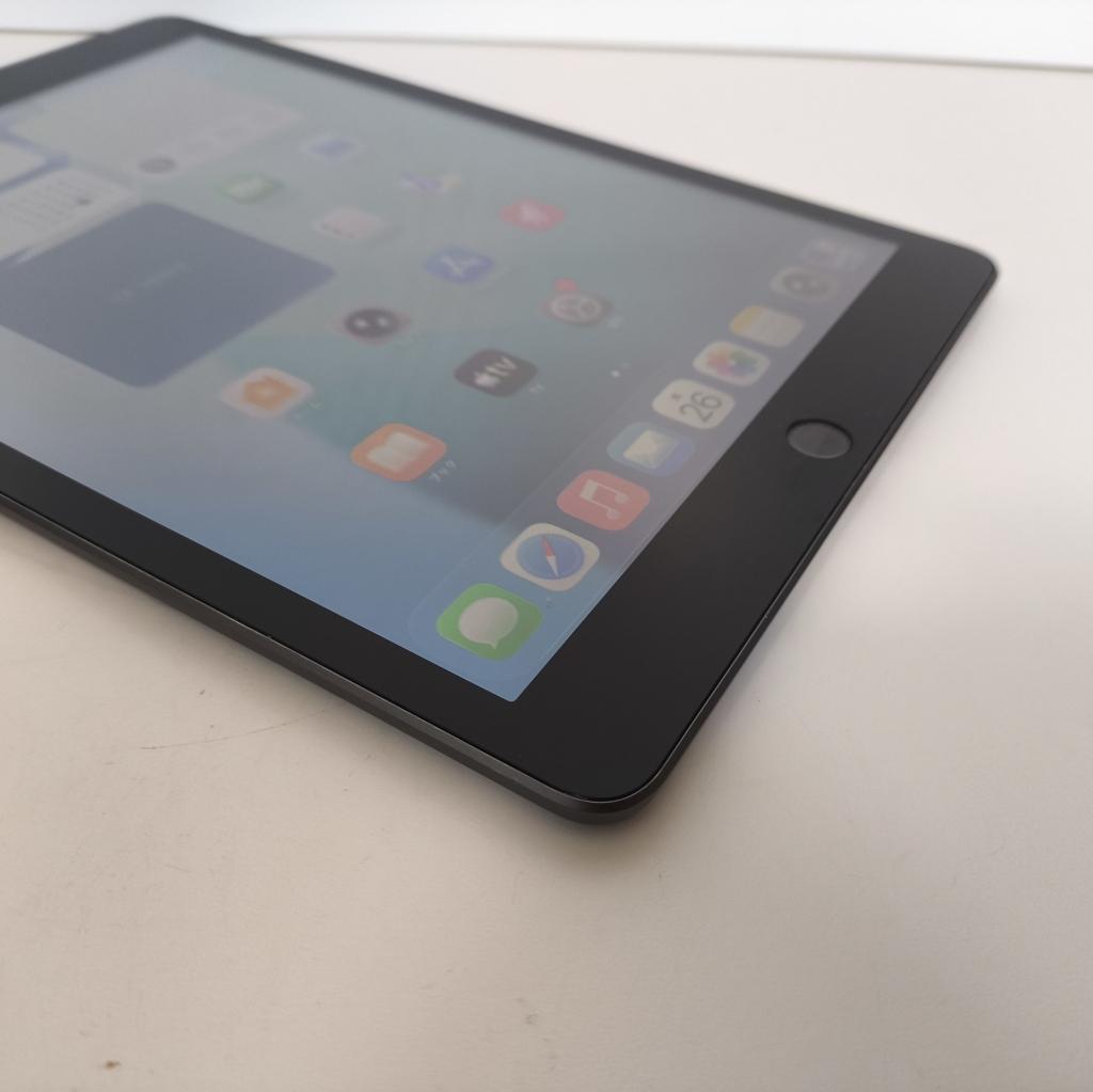 iPad 10.2インチ　第9世代　Wi-Fi 64GB No421