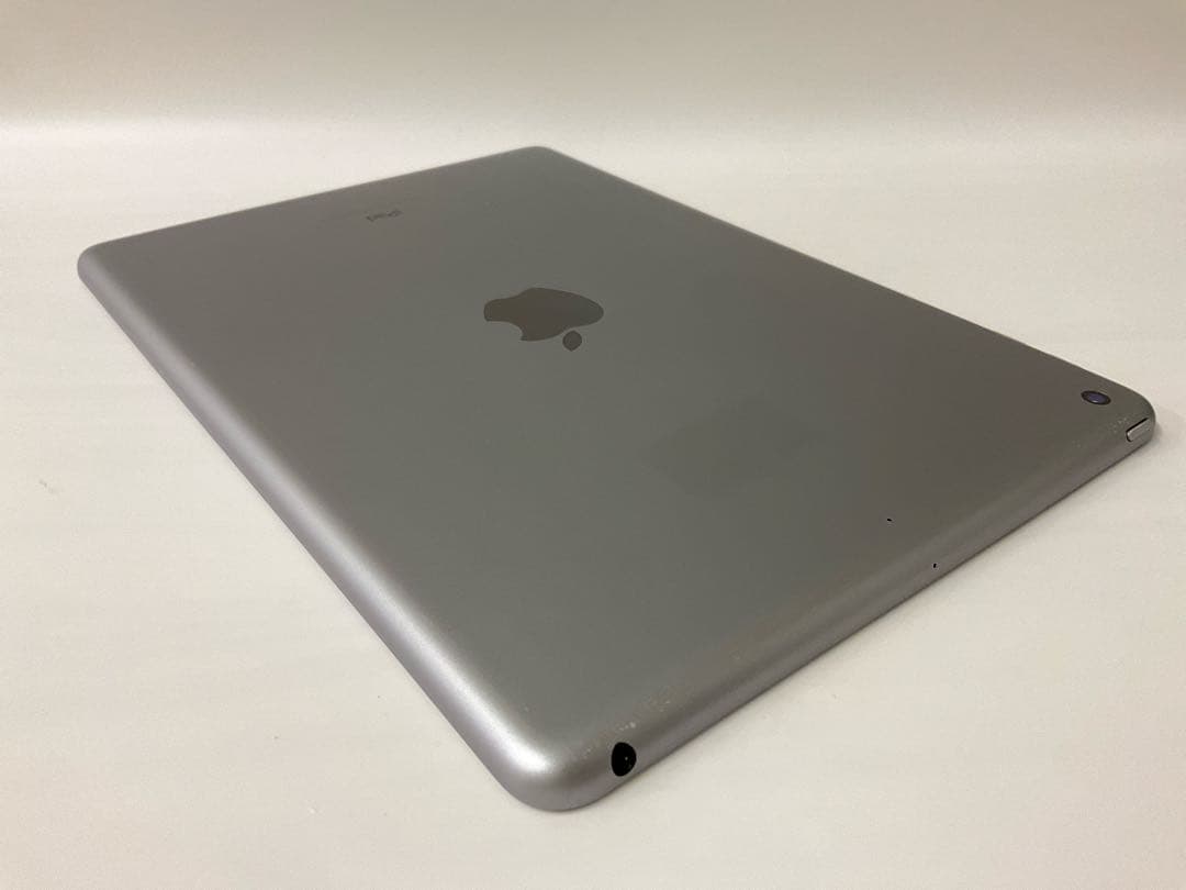 【電池95％】iPad第6世代 32GB スペースグレイ Wifiモデル