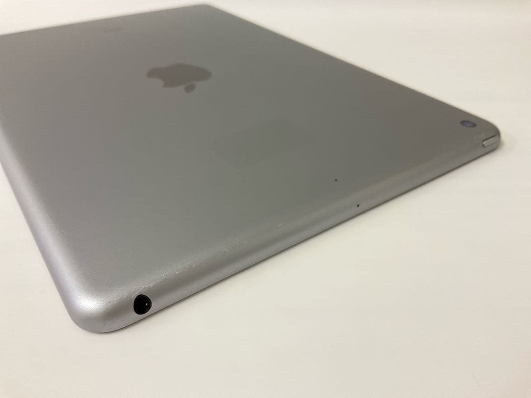 【電池95％】iPad第6世代 32GB スペースグレイ Wifiモデル