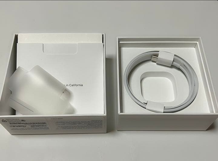 AirPods Pro【MagSafe対応 /2021年10月モデル】