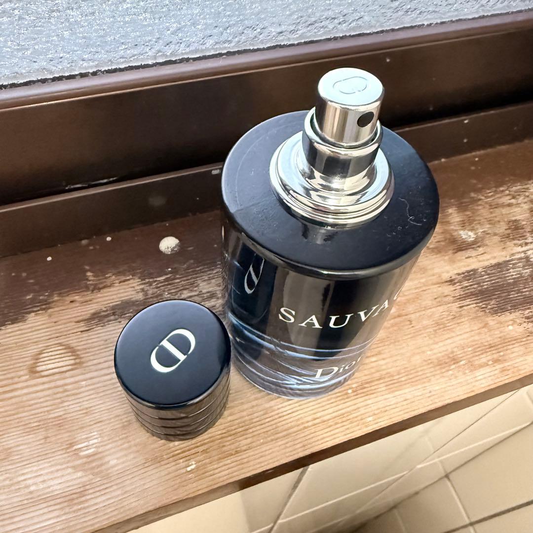 Dior Sauvageオードトワレ 香水 60ml