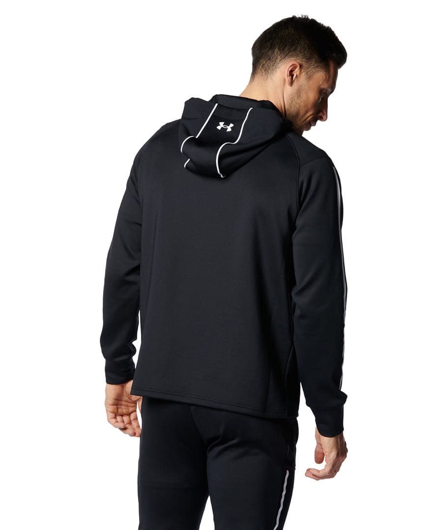 【美品】UAアーマーニット フーディー（トレーニング/MEN）