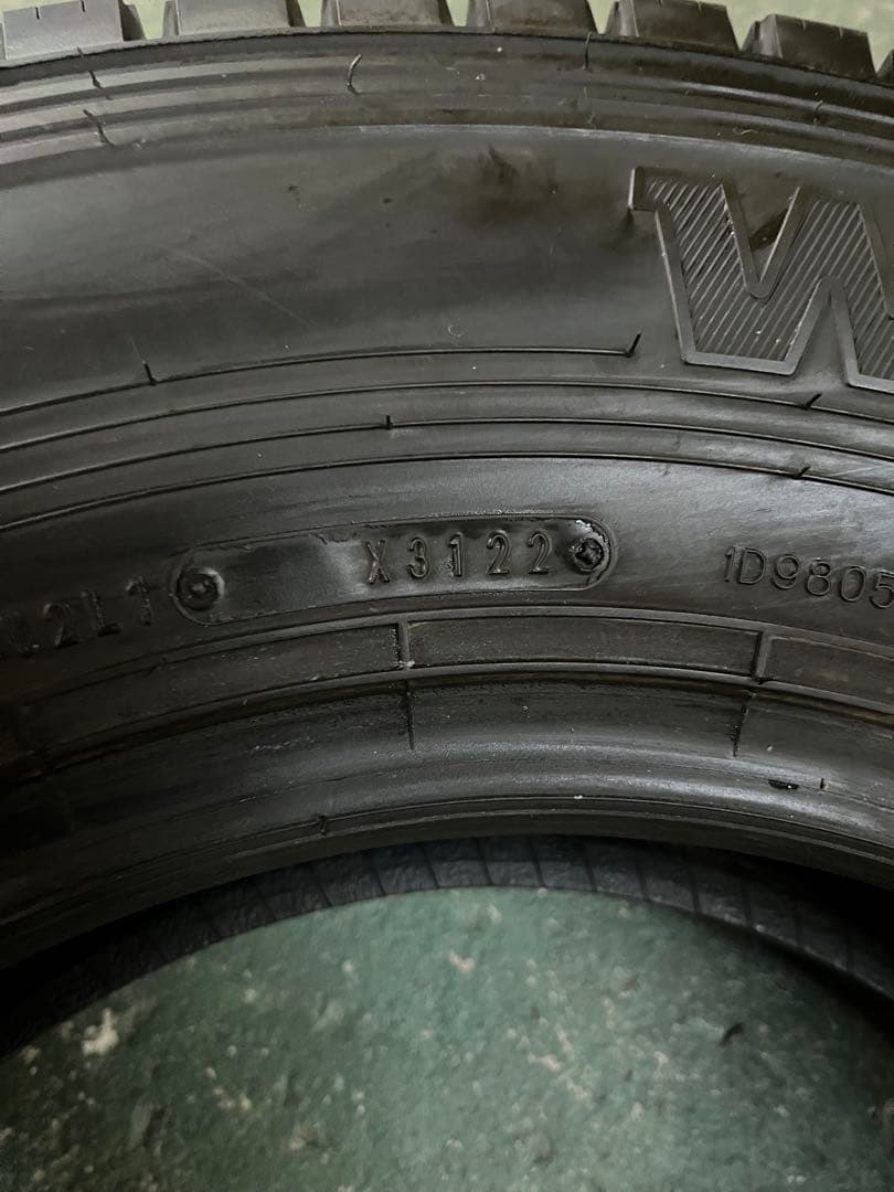 195/85R15 113/111L ③(１本)あくび