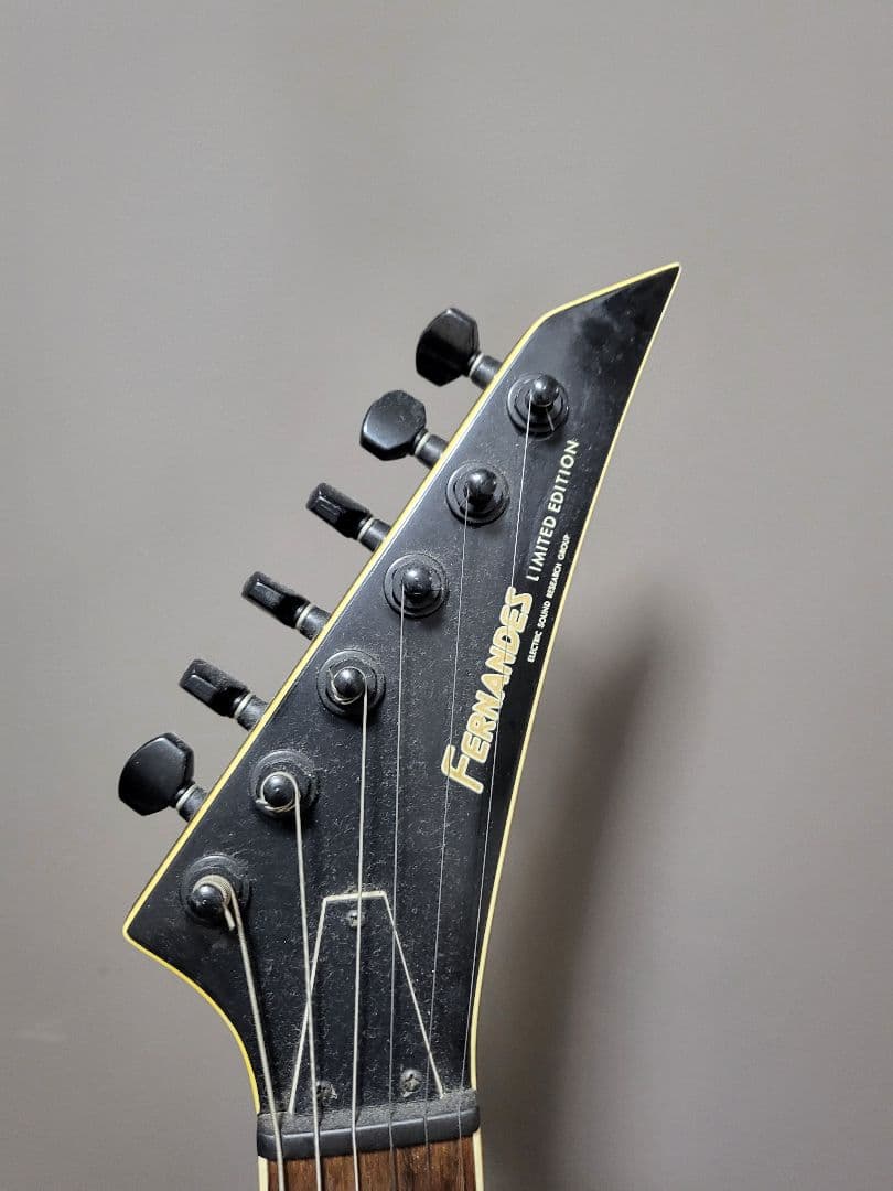 Ferandes Limited Edition エレキギター 布袋