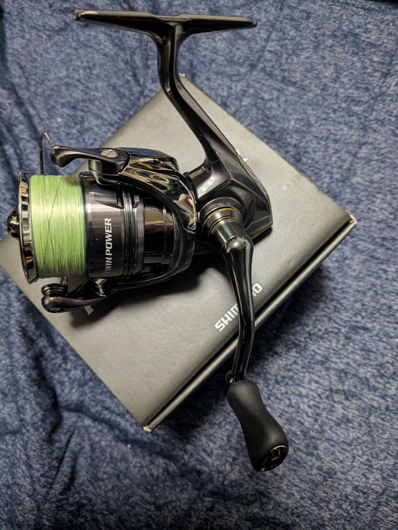 SHIMANO 24 TWIN POWER 2500SHG スピニングリール