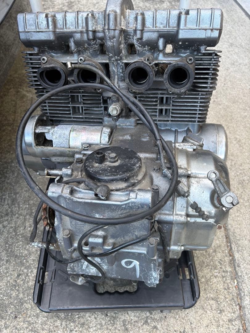 Kawasaki ゼファー400 エンジン