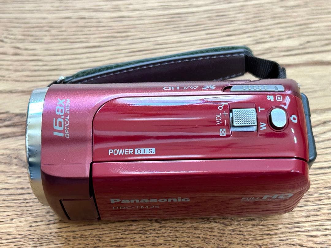 パナソニック　Panasonic HDC-TM25 本体と付属品付　ビデオカメラ