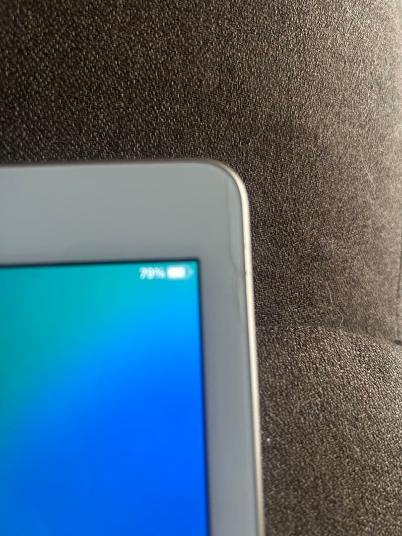 Apple iPad ゴールド 本体 第5世代　128GB