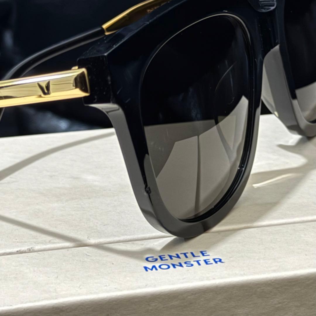 GENTLE MONSTER ABSENTE 01GD アブサント ジミン着用