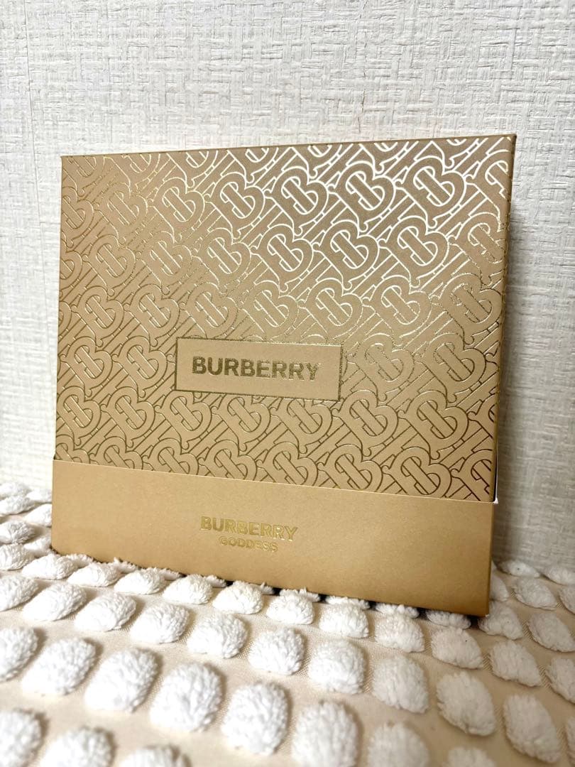 ⭐︎最終値下げ⭐︎限定セット BURBERRYゴッデス オードパルファム 50mL