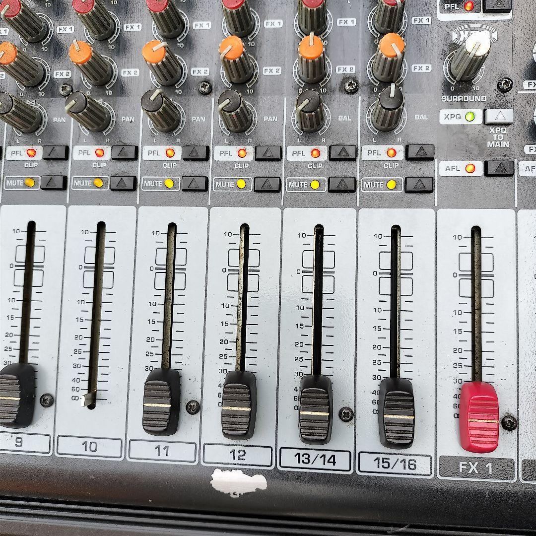 Behringer Europower PMP6000 パワードミキサー