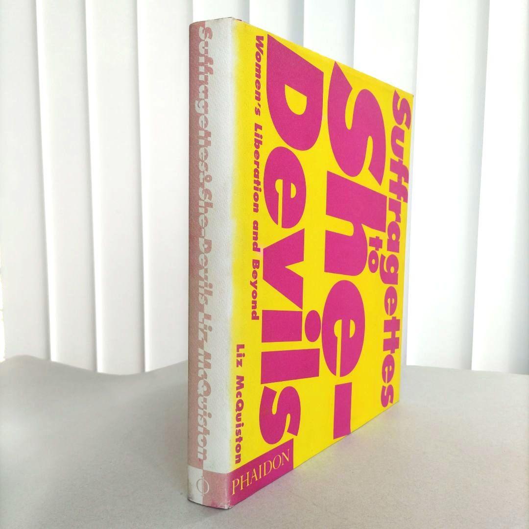Suffragettes to She-Devils/女性解放運動 アート作品