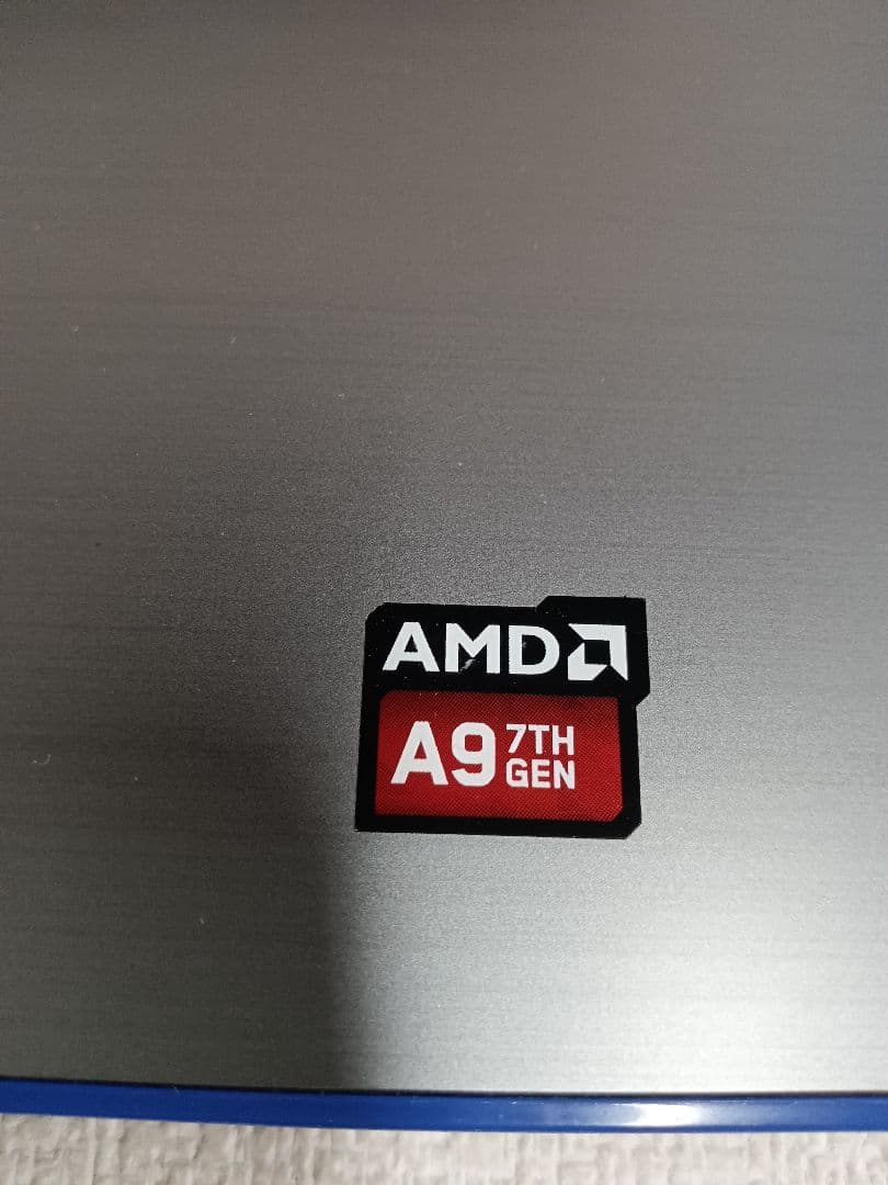 Ω DELL Inspiron AMD A9 8GB　ストレージ無