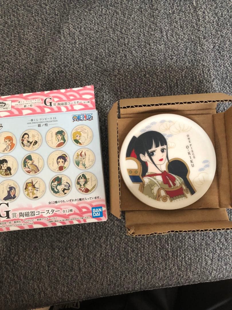 ワンピースグッズ　長財布　一番くじ　カード