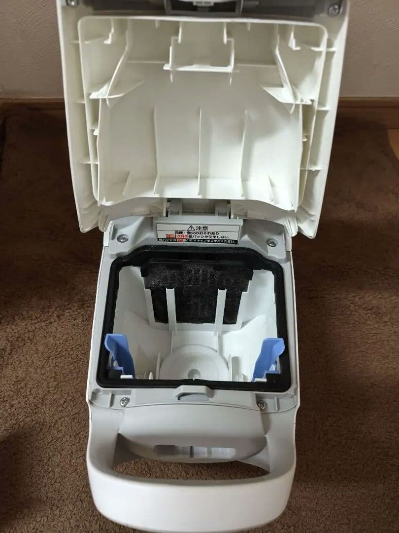 パナソニック からまないブラシ搭載紙パック掃除機MC-JP840K 2022年製