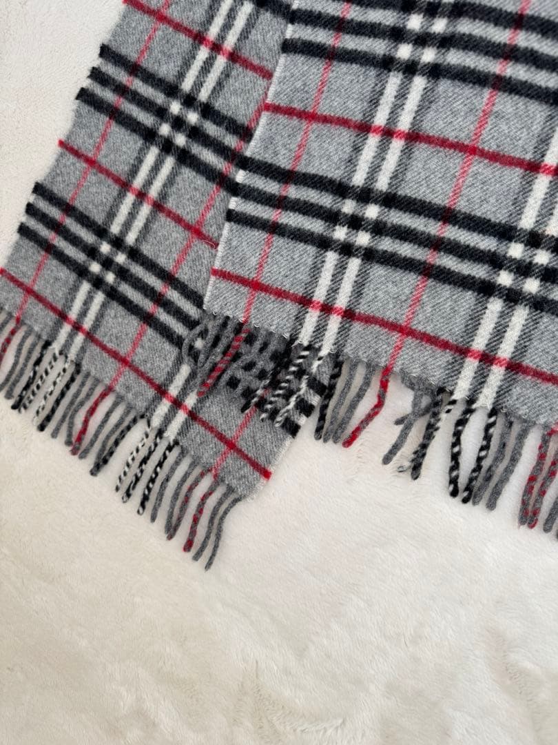 未使用級BURBERRY ノバチェック柄 マフラー