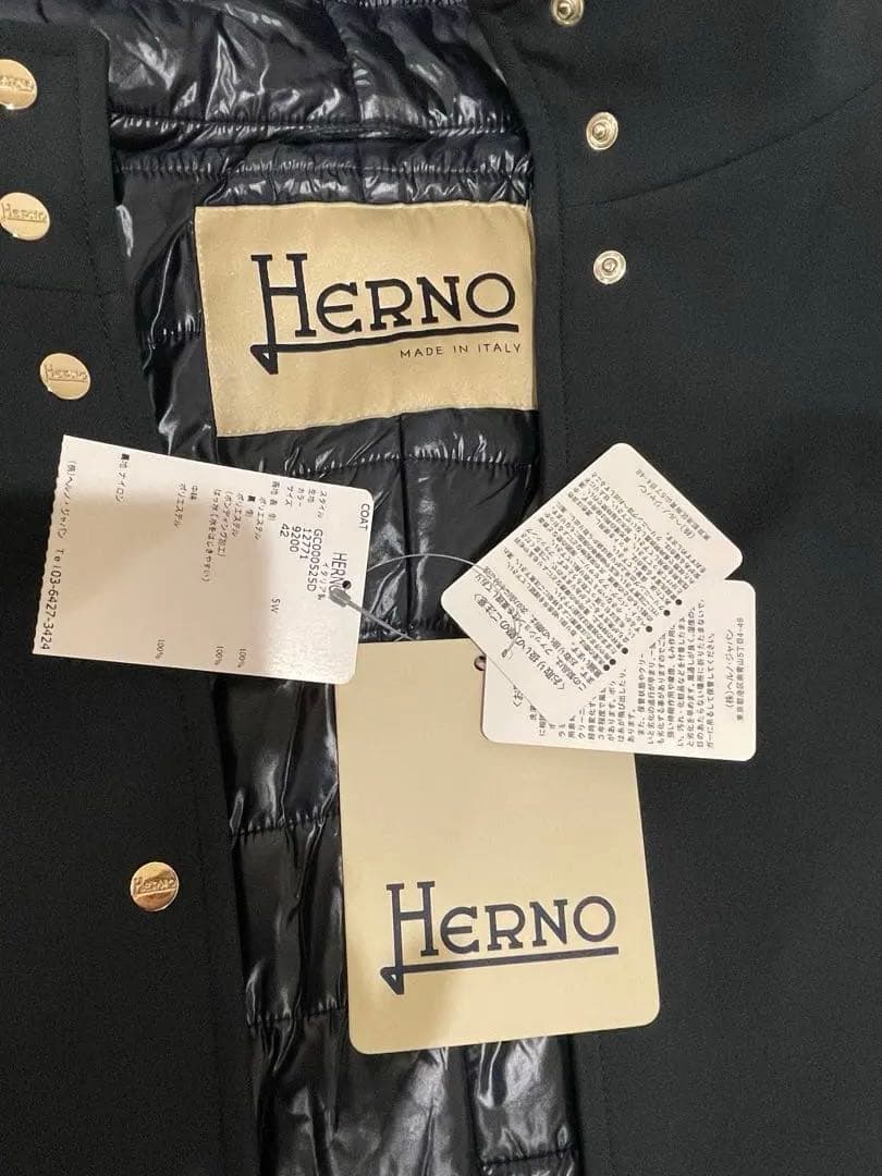 ヘルノ　HERNOフード付きコート　ネイビー　サイズ42
