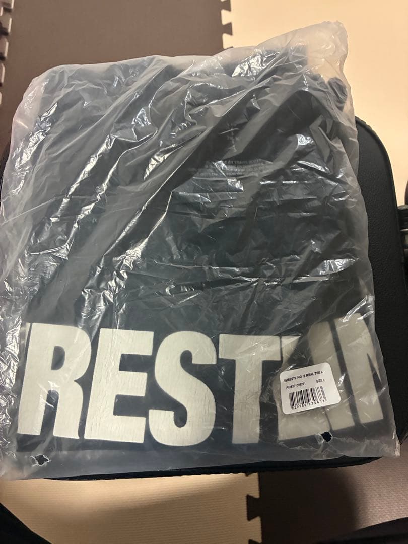WRESTLING IS REAL Tシャツ WWE TRAVIS SCOTT