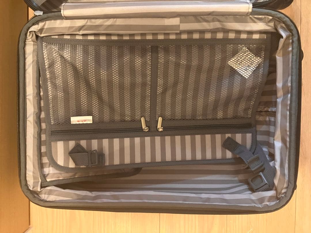 ACE エース　クレスタ　キャリーケース 4輪　機内持ち込み可　拡張機能付き　黒