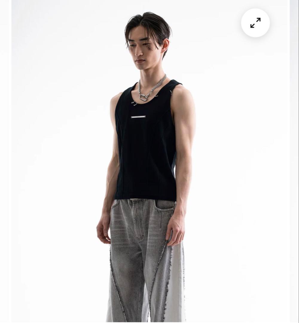 jent louis Neck Piercing Tank Top 新品　未使用