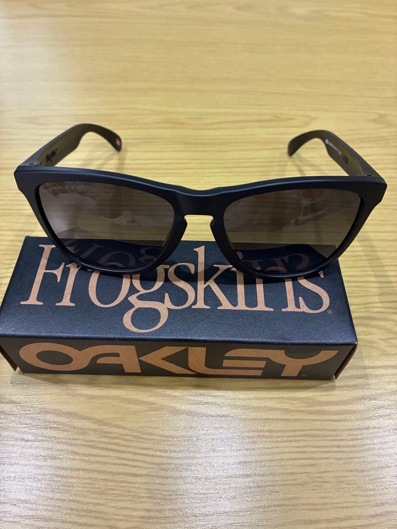 OAKLEY Frogskins オークリー　フロッグスキン
