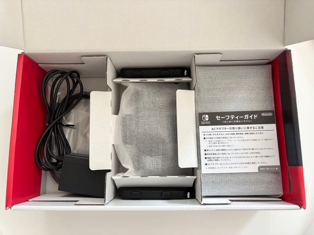 【美品】　Nintendo Switch 本体　ネオンブルー/ ネオンレッド