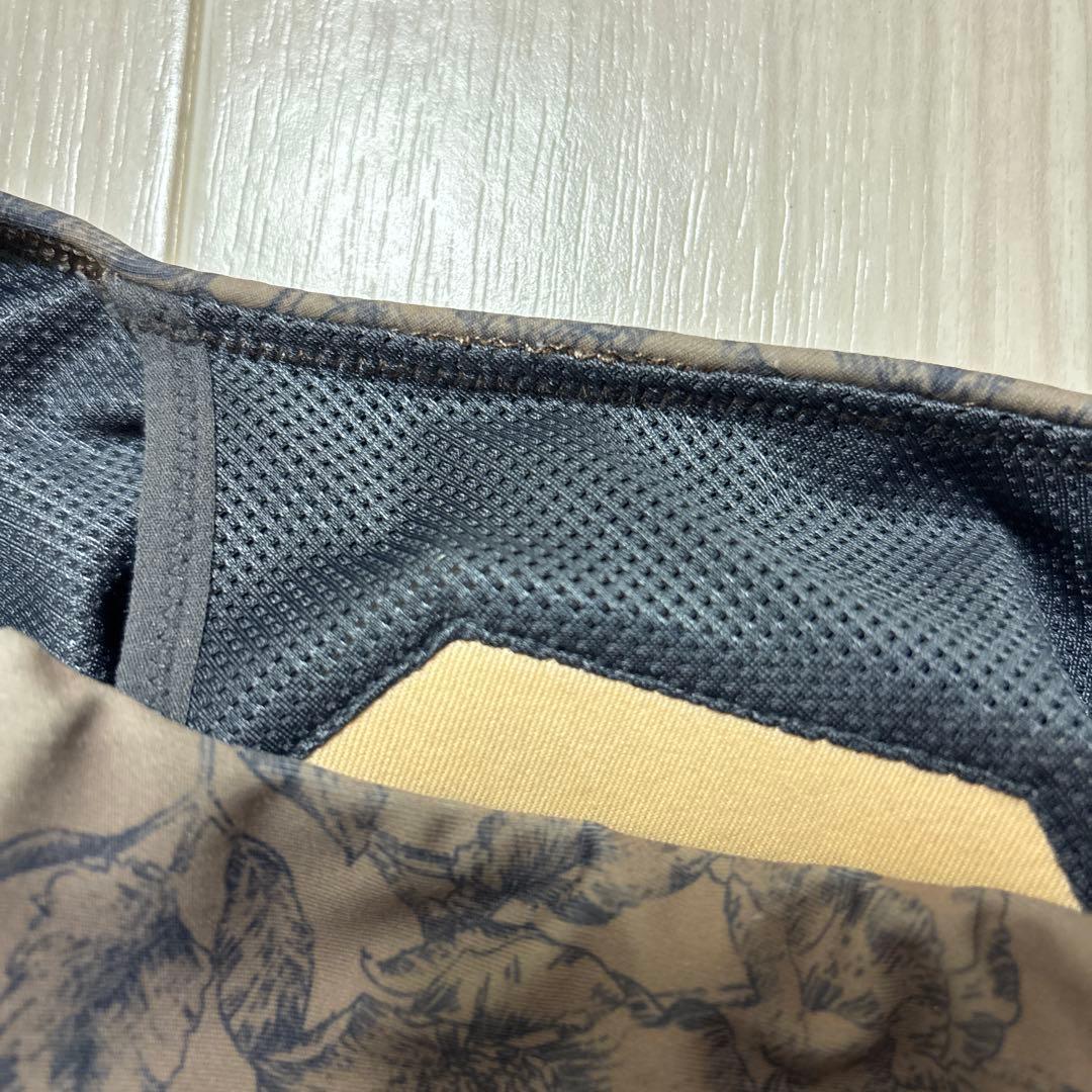 【美品】花柄デザイン ヨガタンクトップ　Ｍサイズ