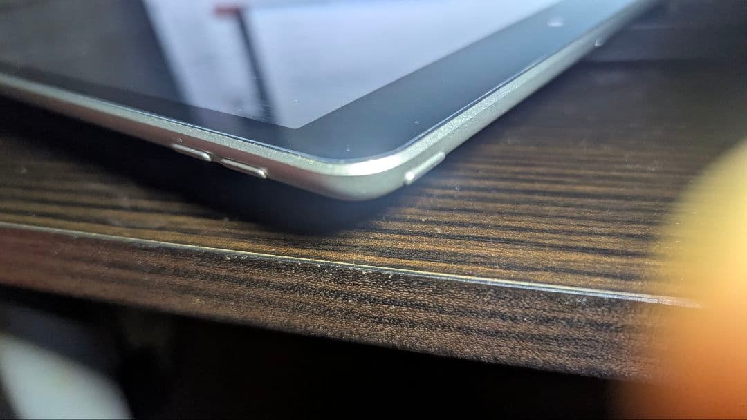 iPad 第9世代 64GB 目だった傷なし 中古品