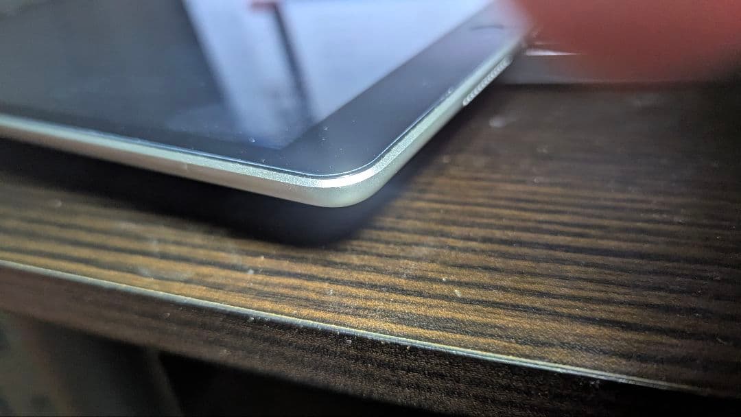 iPad 第9世代 64GB 目だった傷なし 中古品