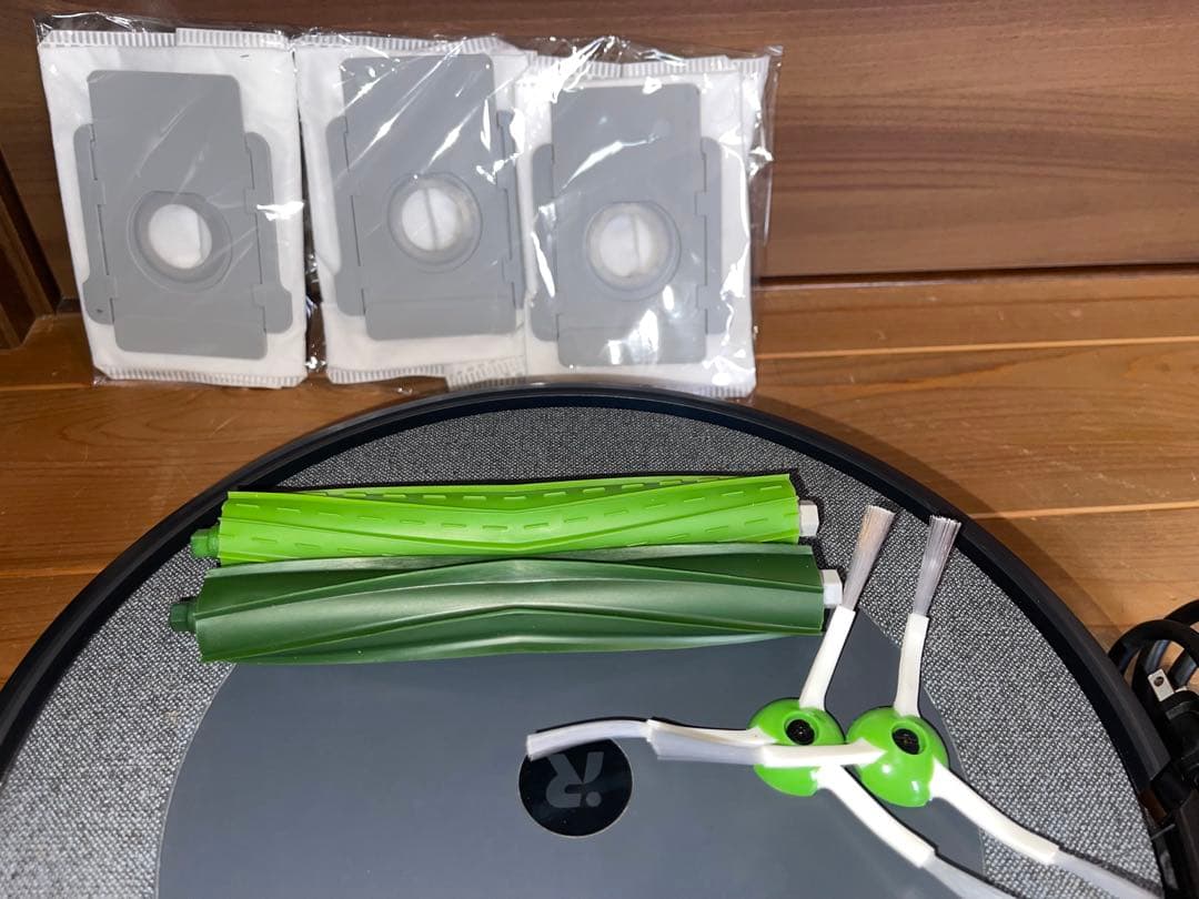 ルンバi3+ホームベース セット 2022年購入　iRobot