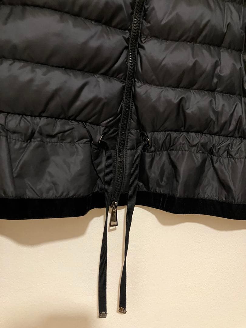 Moncler モンクレール　ダウンとスウェット生地のカーディガン