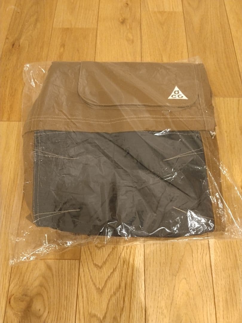 【送料込み】ナイキ acg メンズ ジップ カーゴパンツ acgパンツ Lサイズ