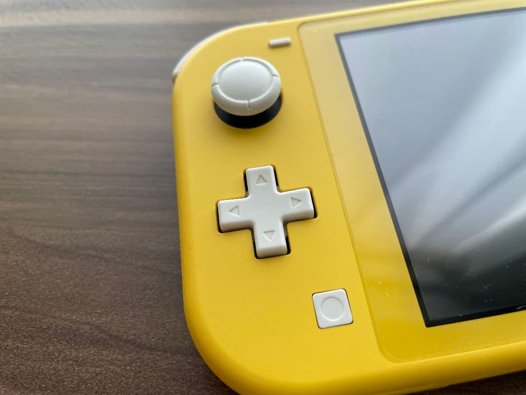 Nintendo Switch Lite イエロー SDカード付