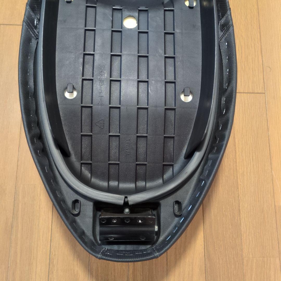 SG52J マジェスティS 純正シート 美品