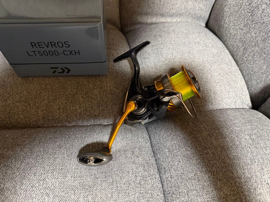 Daiwa REVROS LT5000-CXH スピニングリール
