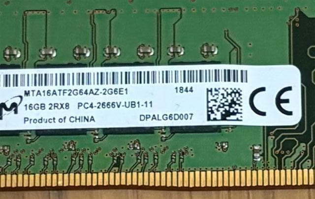DDR4-SDRAM 16GBx4枚（合計64GB)
