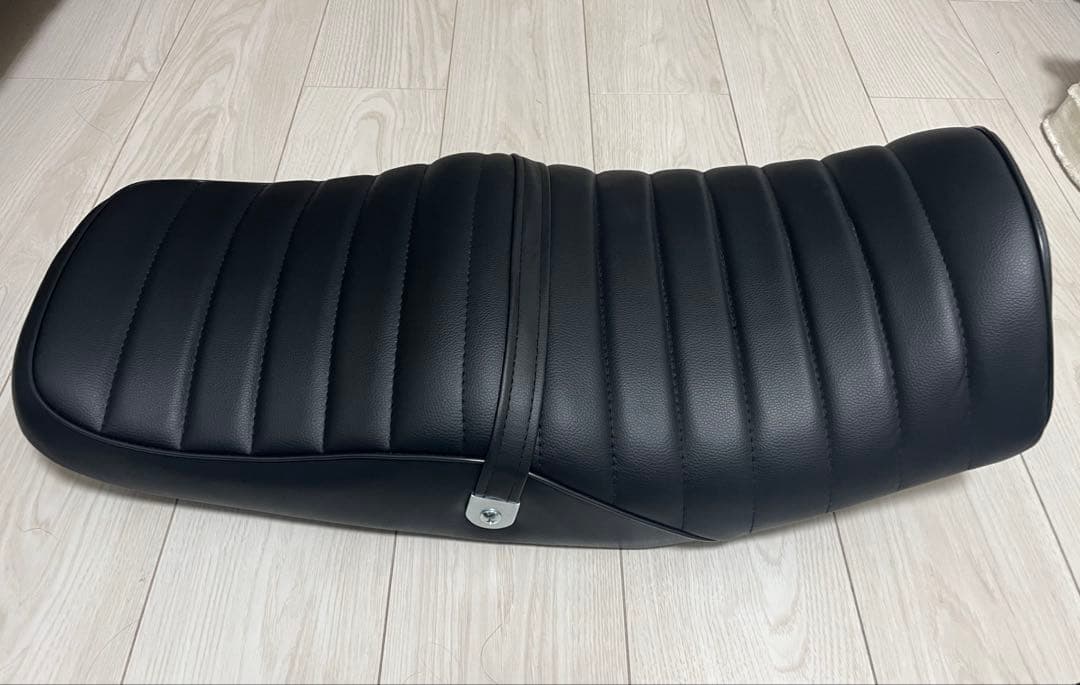 【美品】xjr400 4hm タックロールシート