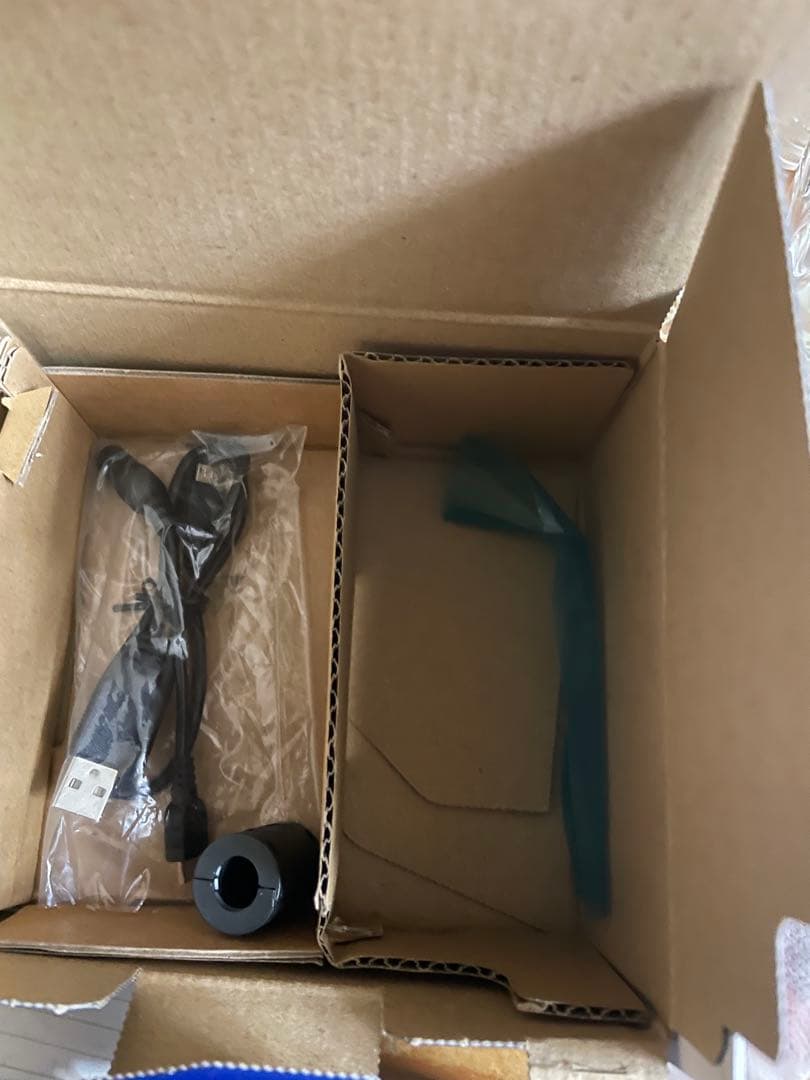 【極美品】JVC Everio GZ-R300 32GB 防水 防塵 耐衝撃