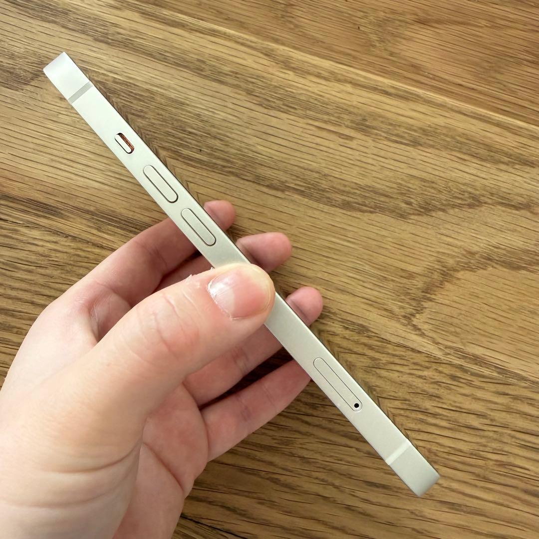 iPhone13 128GB スターライト