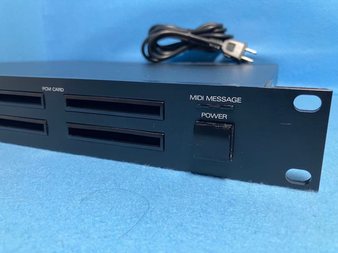 Roland U-110 音源モジュール
