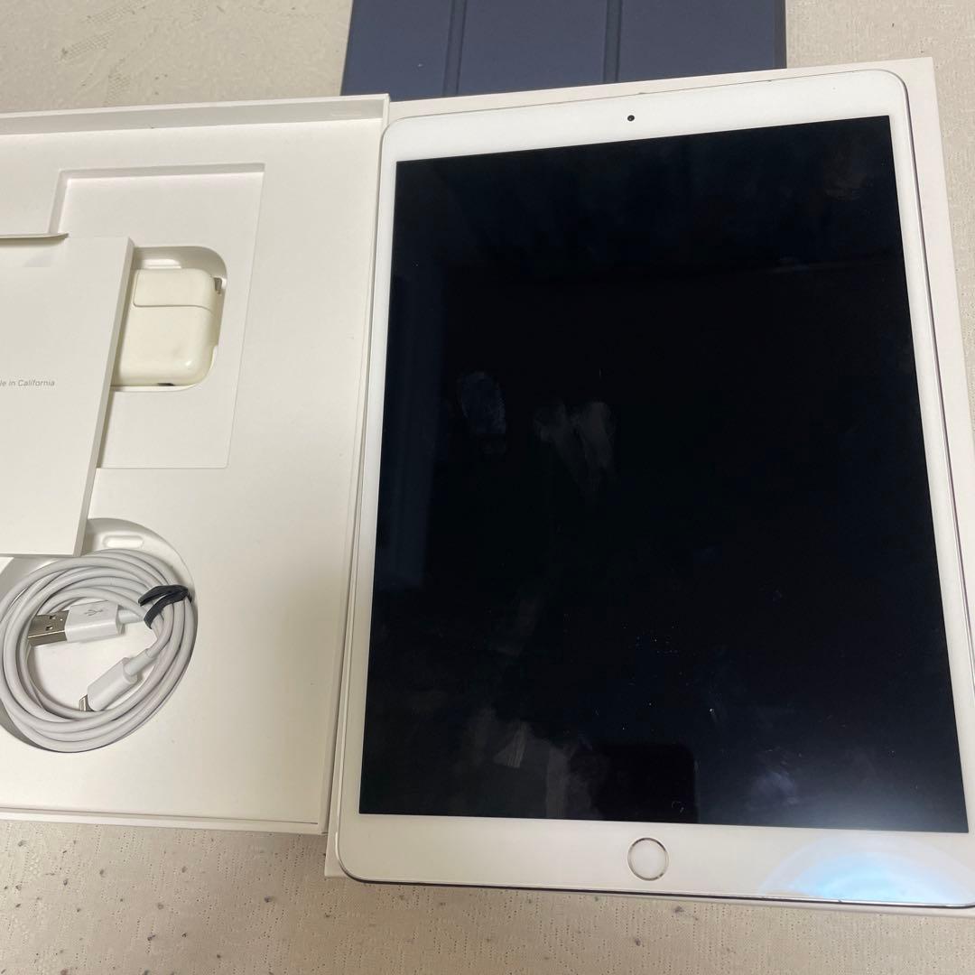 T*様 Apple iPad Pro 10.5インチ64GB ホワイト　バッテリ