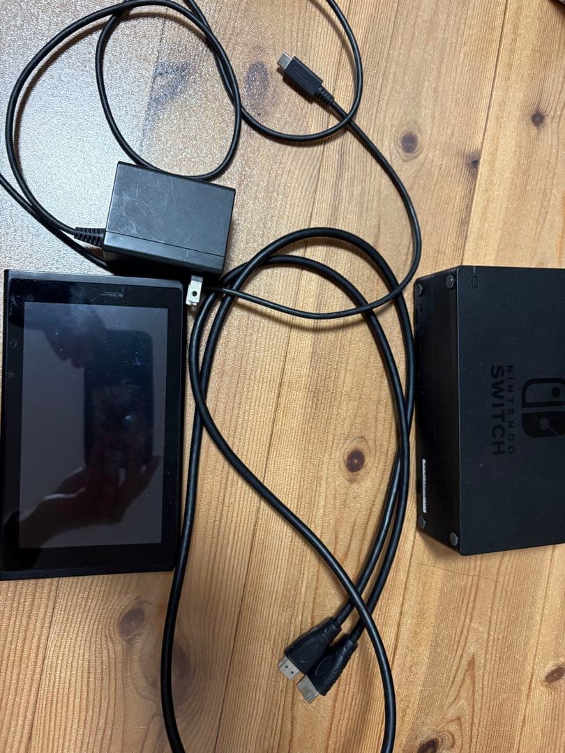 Nintendo Switch 本体、ドック、ケーブルのみ