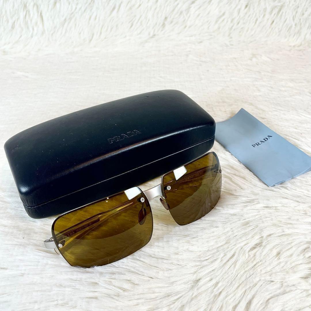 極美品　PRADA　サングラス　SPR74A　ブラウンレンズ　シルバーテンプル