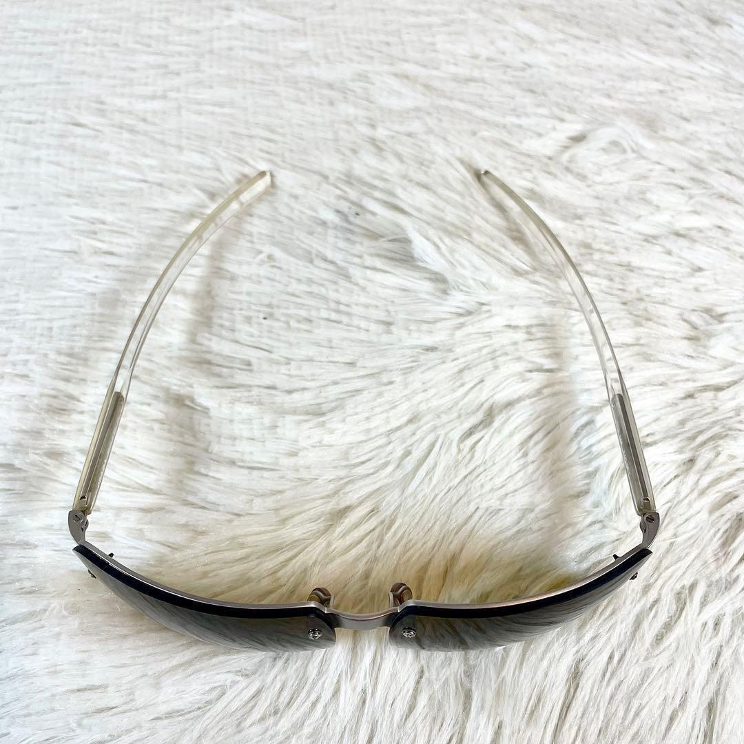 極美品　PRADA　サングラス　SPR74A　ブラウンレンズ　シルバーテンプル