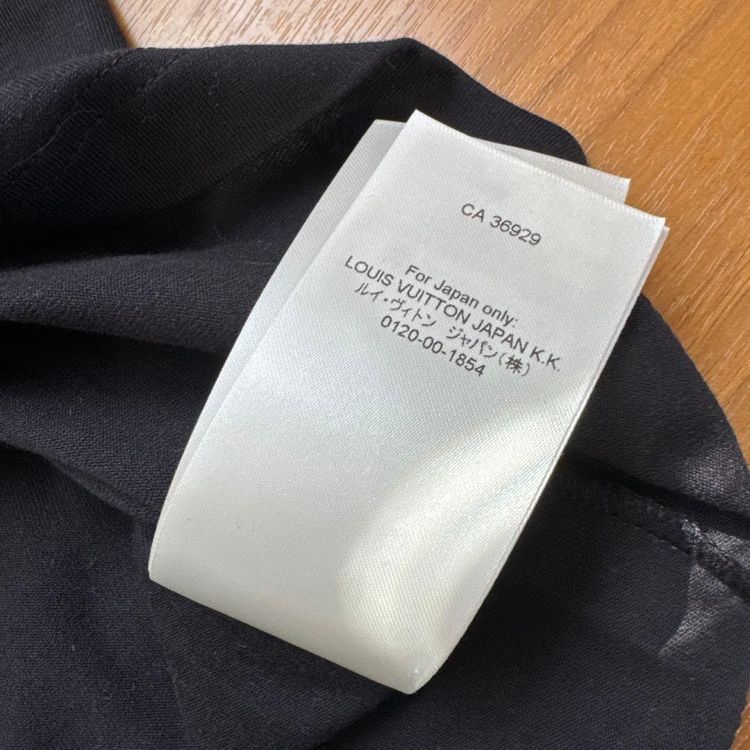 ルイヴィトン　ロンT グラフィックロゴ　黒　1AATBG サイズM