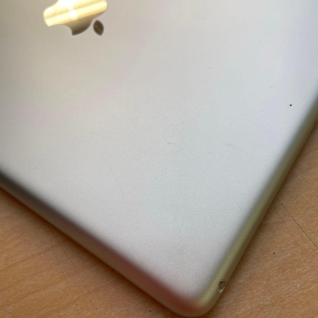 iPad 第6世代　A1893　Wi-Fiモデル　シルバー　32GB #3