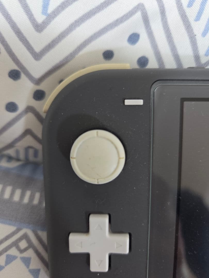 ニンテンドーSwitchLight黒