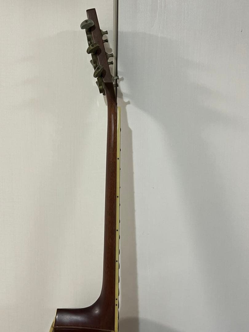 早期売りの為セール中　Morris アコースティックギター　MV-701