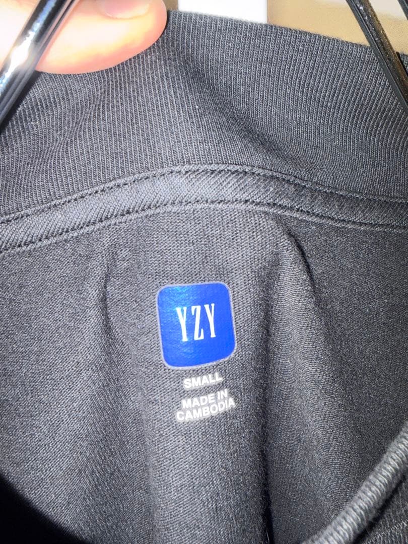 YZY GAP ENGINEERED BY BALENCIAGA Tシャツ